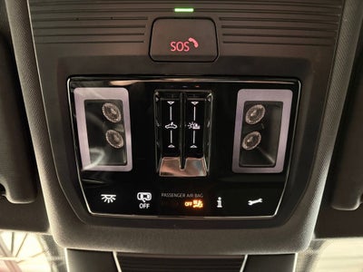 2025 Volkswagen Tiguan SE R-Line Black