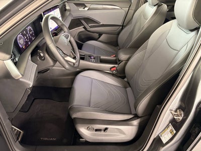 2025 Volkswagen Tiguan SE R-Line Black