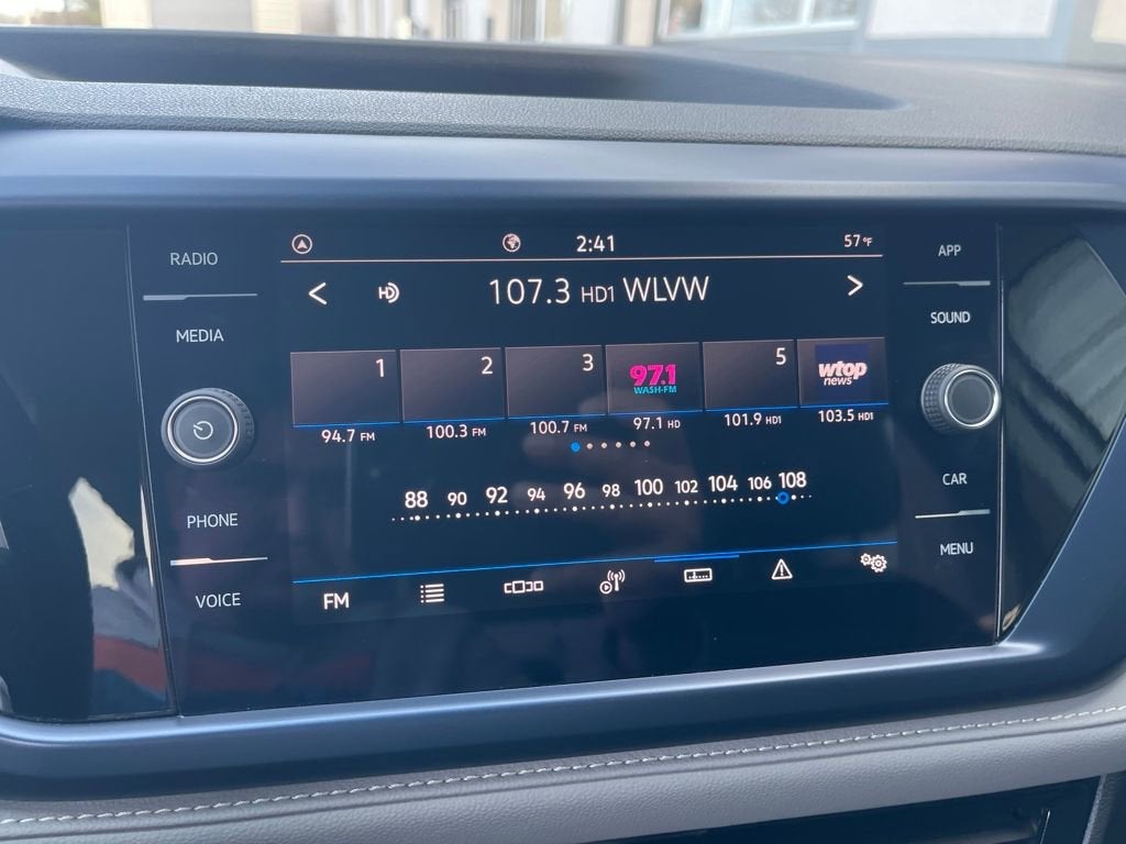 2024 Volkswagen Taos SE