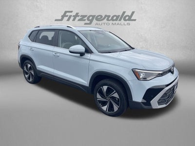 2025 Volkswagen Taos SE