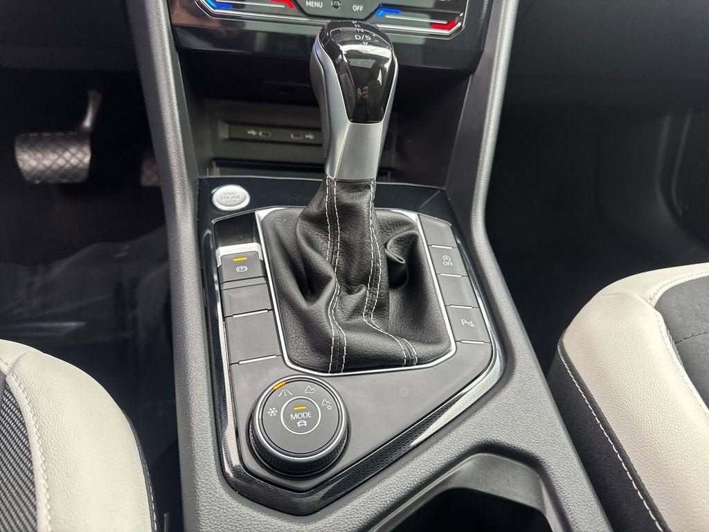 2025 Volkswagen Taos SE