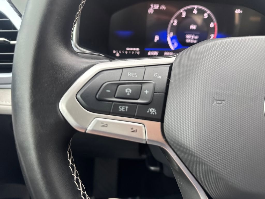 2025 Volkswagen Taos SE