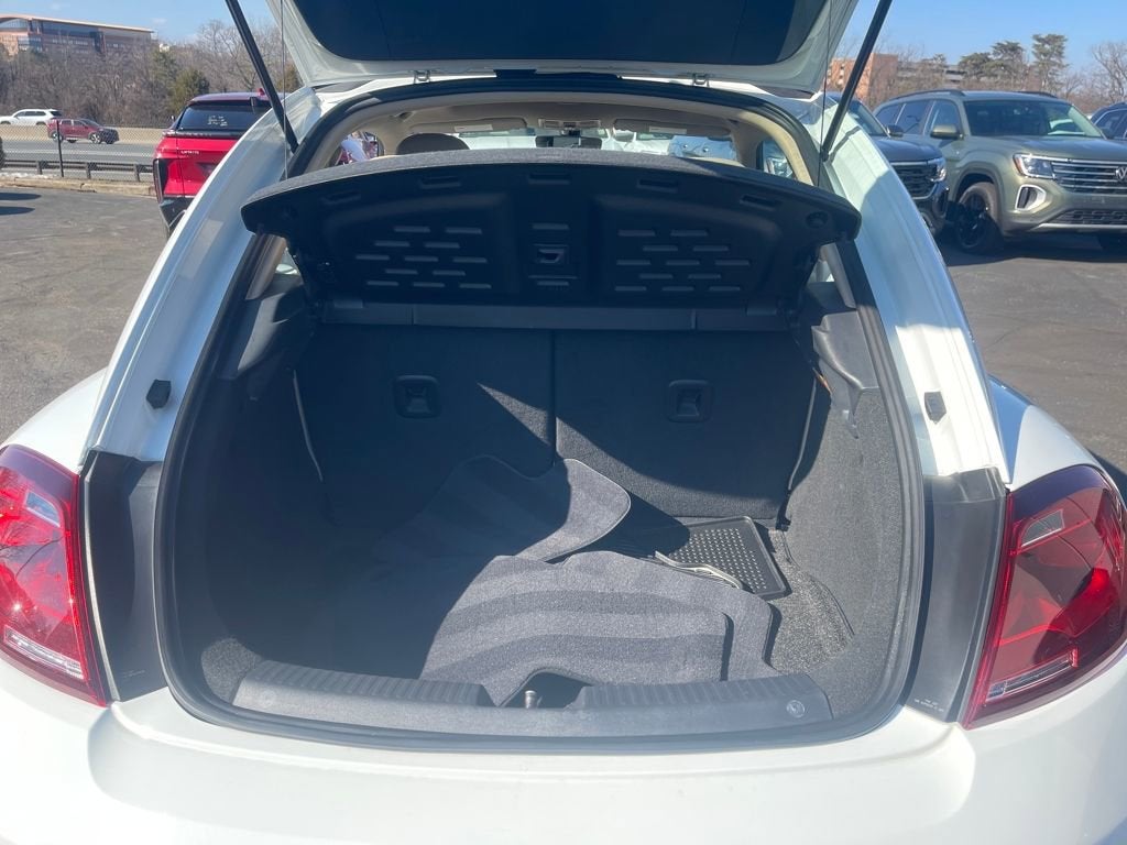 2018 Volkswagen Beetle SE