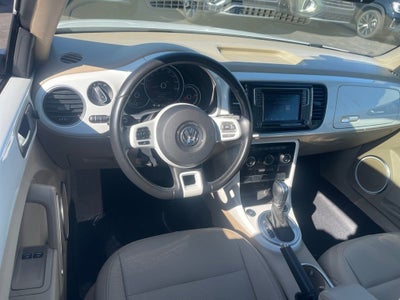 2018 Volkswagen Beetle SE