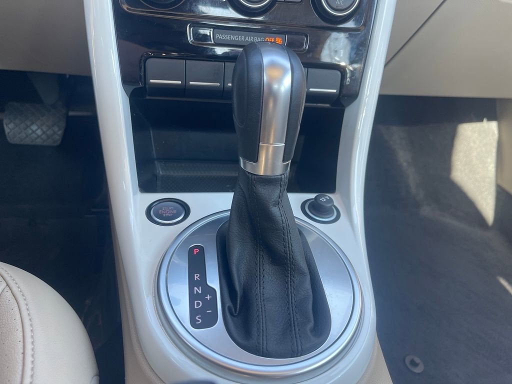 2018 Volkswagen Beetle SE