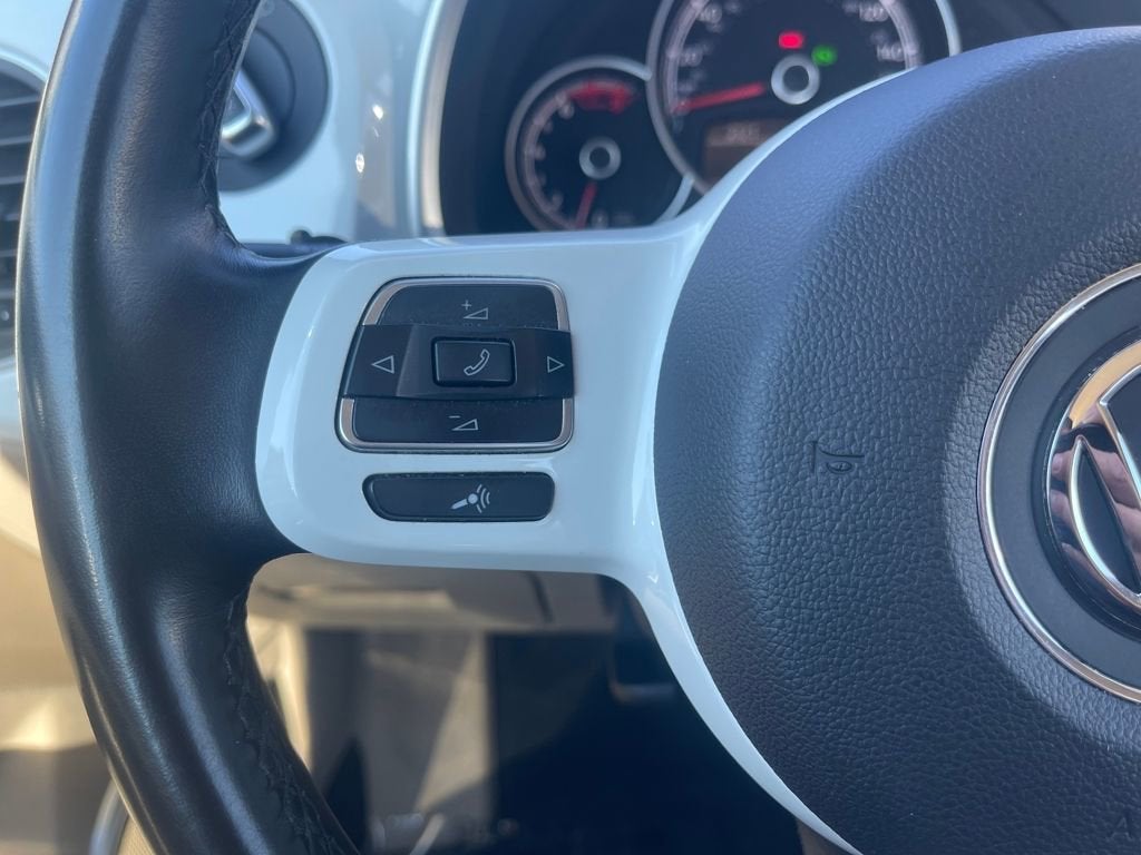2018 Volkswagen Beetle SE