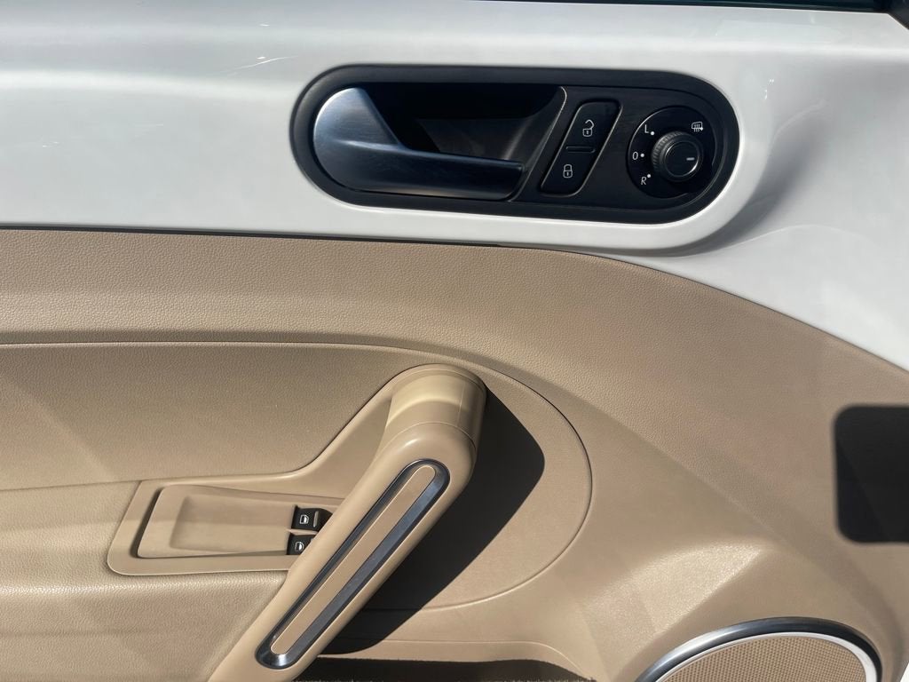 2018 Volkswagen Beetle SE