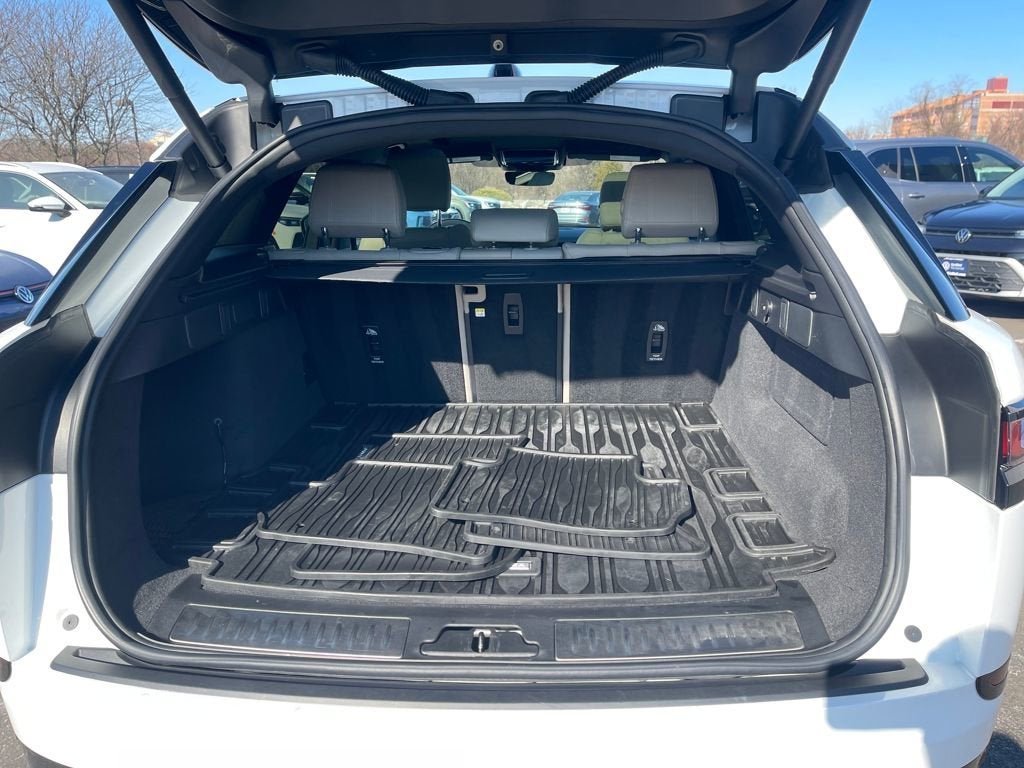 2021 Land Rover Range Rover Velar R-Dynamic S