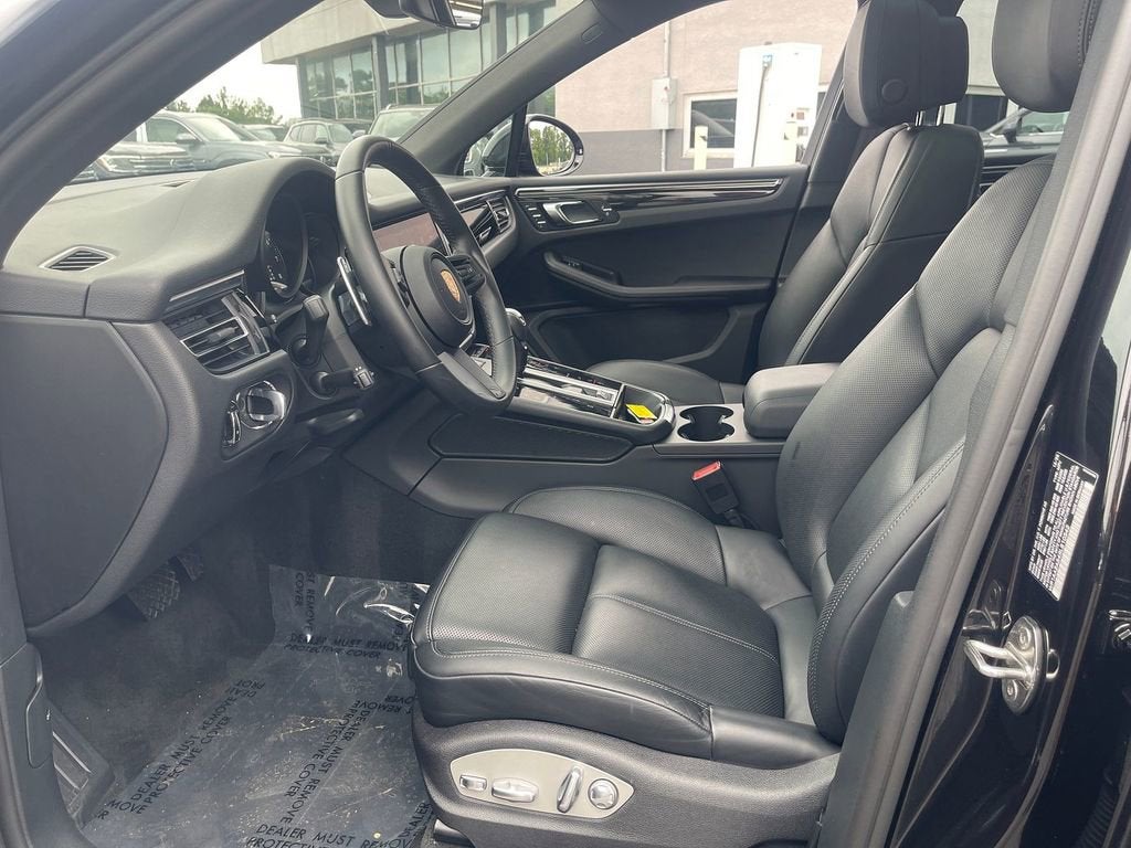 2024 Porsche Macan 4DR AWD