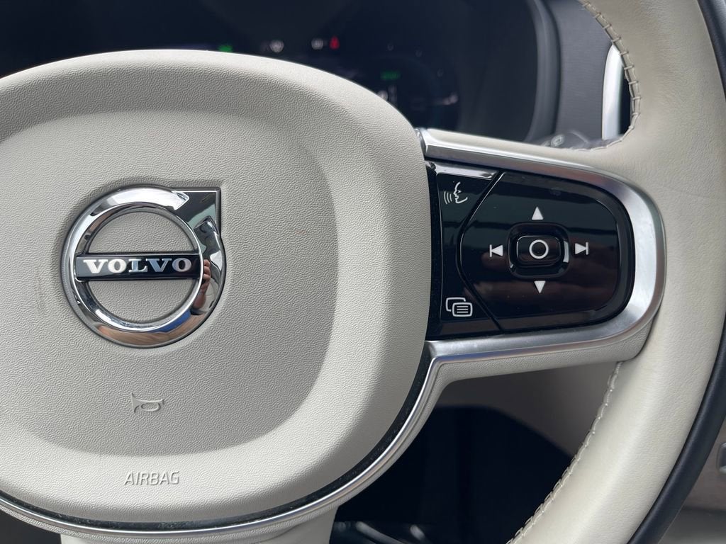 2023 Volvo XC90 Recharge Plug-In Hyb Plus Bright Theme