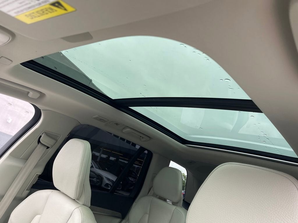 2023 Volvo XC90 Recharge Plug-In Hyb Plus Bright Theme