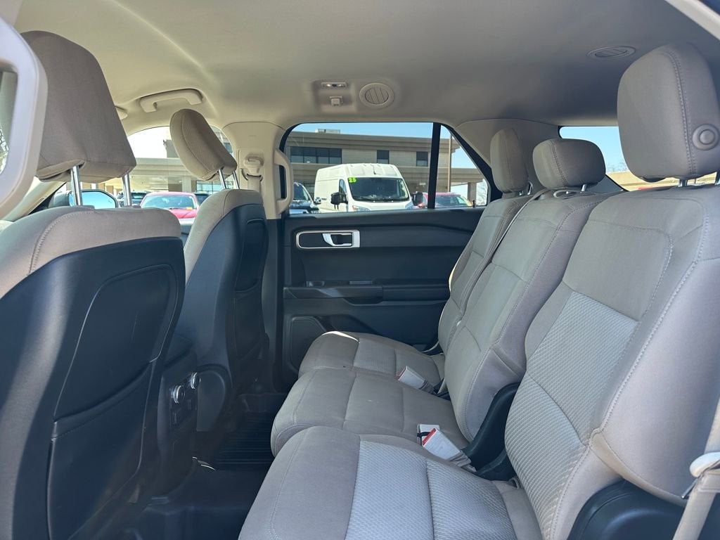2020 Ford Explorer Base