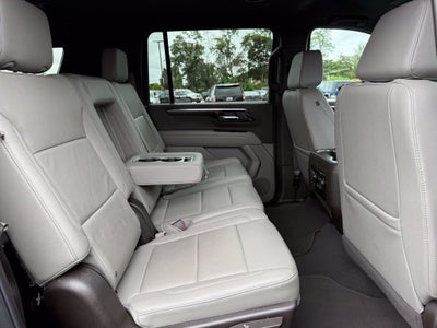 2025 Chevrolet Suburban LT