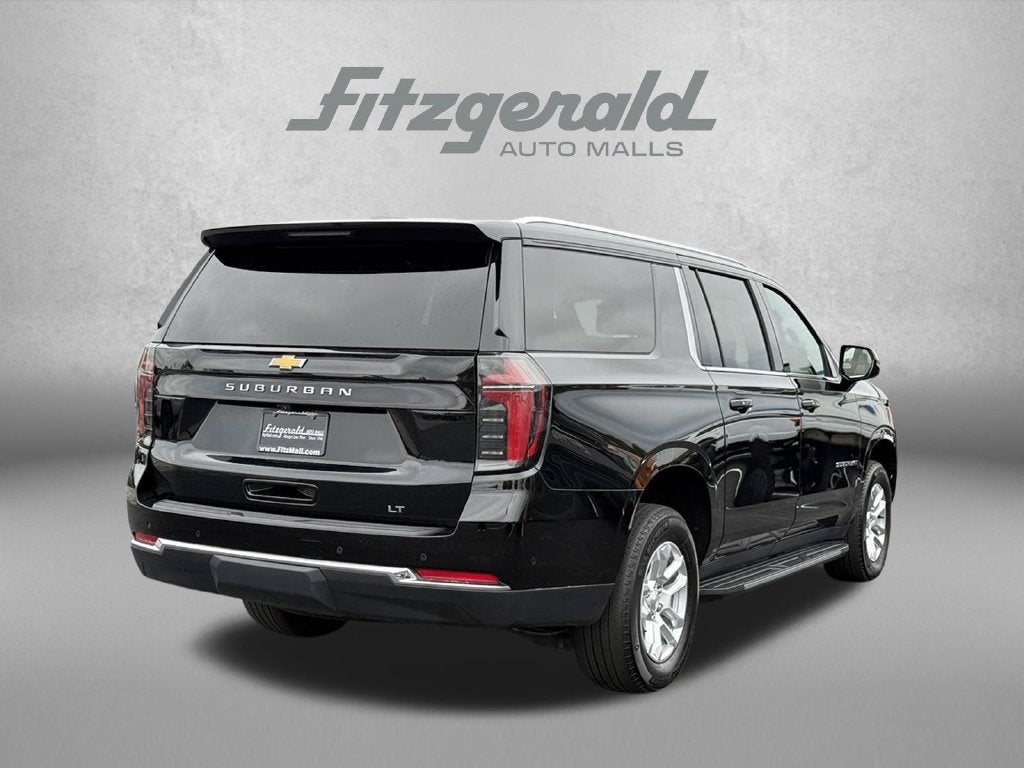 2025 Chevrolet Suburban LT