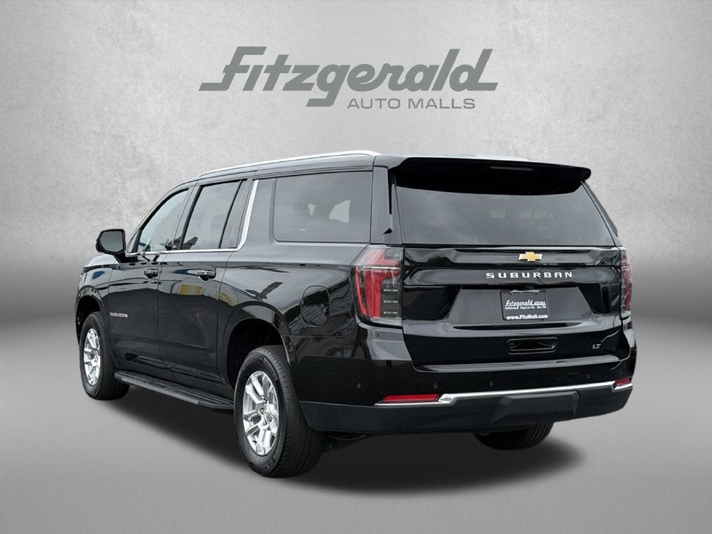 2025 Chevrolet Suburban LT