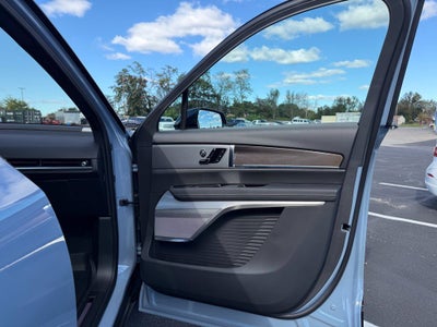 2027 Cadillac VISTIQ Luxury