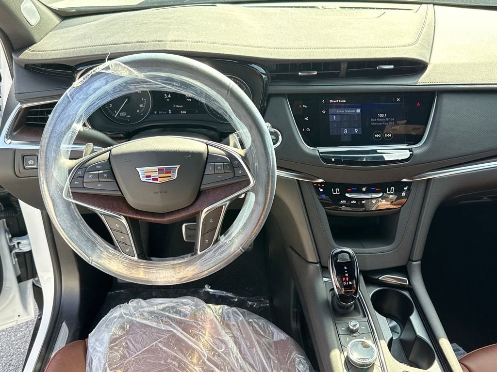 2026 Cadillac XT5 Sport