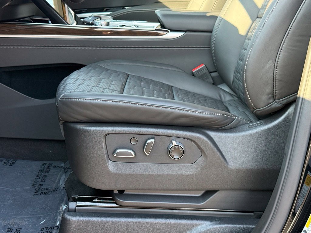 2027 Cadillac Escalade 4WD Platinum Sport