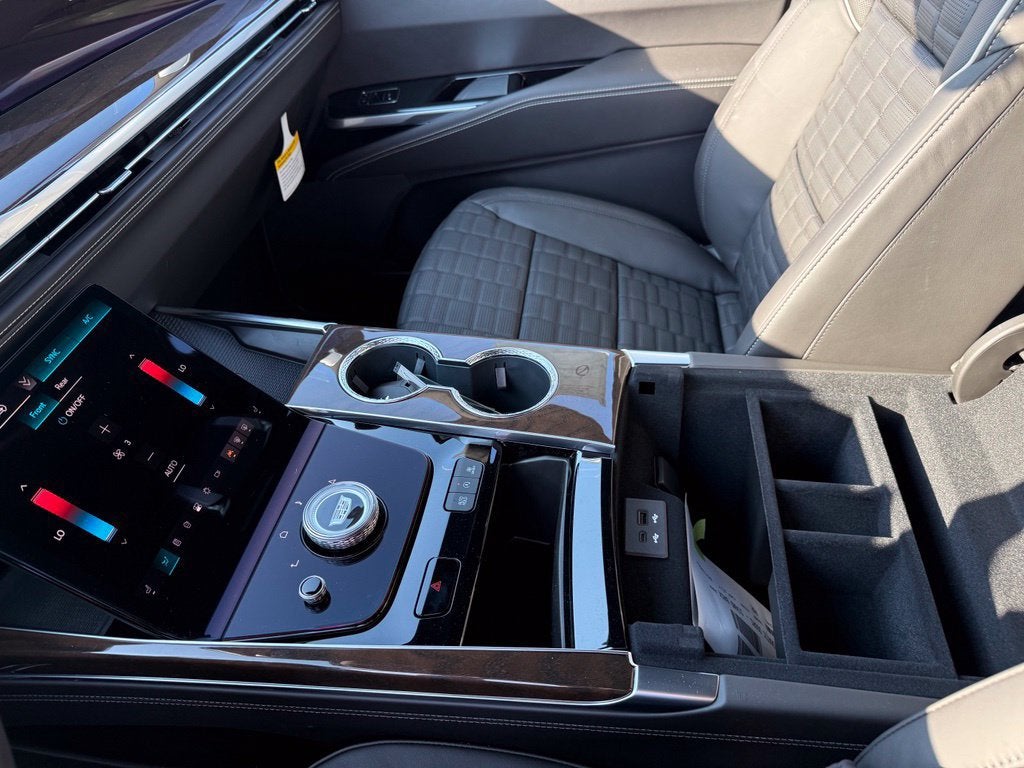 2027 Cadillac Escalade 4WD Platinum Sport