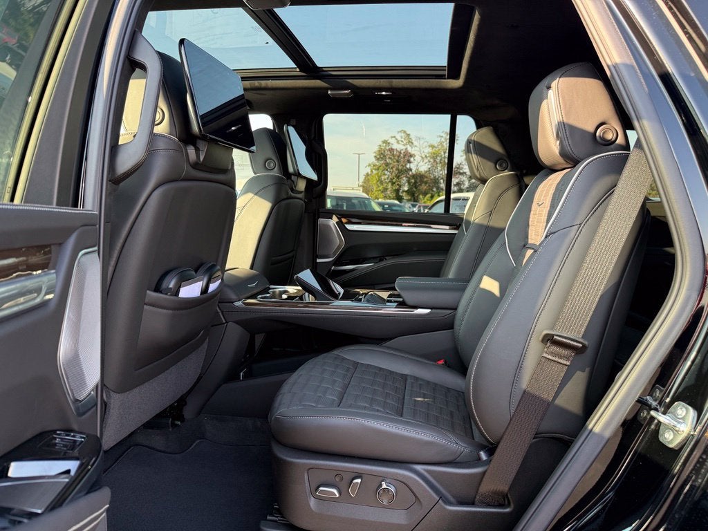 2027 Cadillac Escalade 4WD Platinum Sport