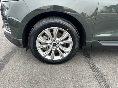 2023 Ford Edge Titanium