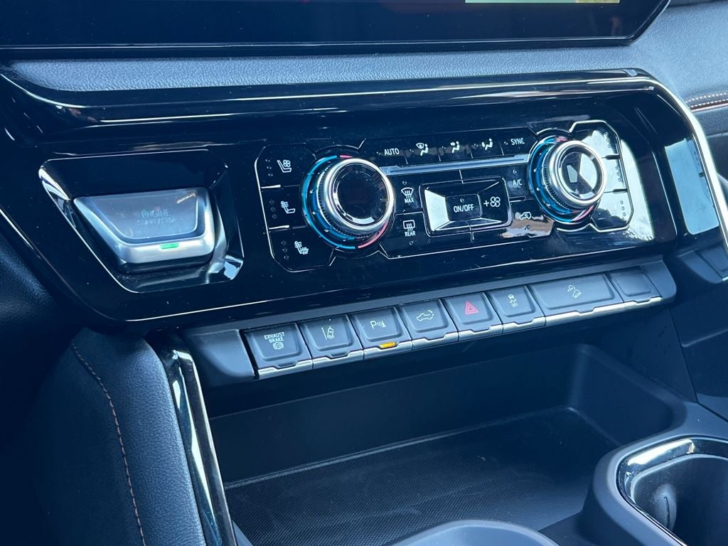 2025 GMC Sierra 2500 HD AT4