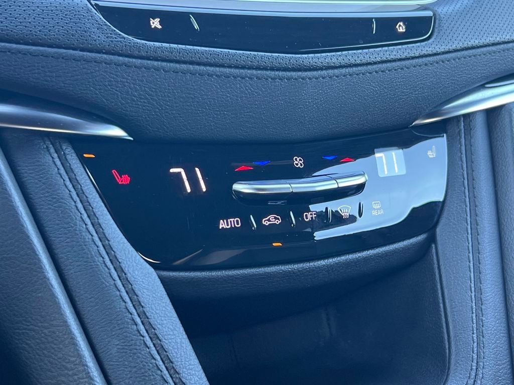 2025 Cadillac XT5 Premium Luxury