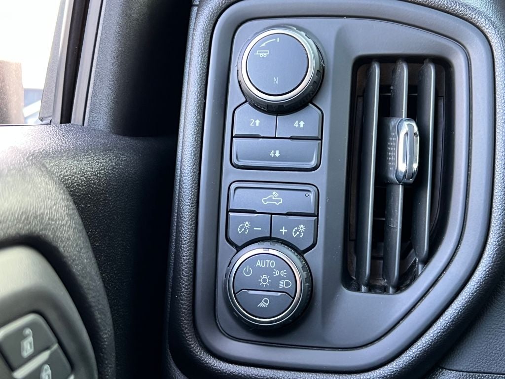 2023 Chevrolet Silverado 2500HD Custom