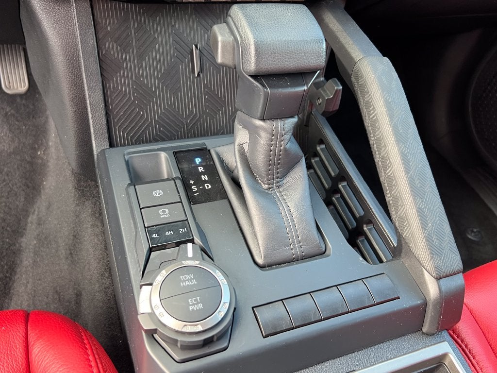 2024 Toyota Tacoma 4WD SR5