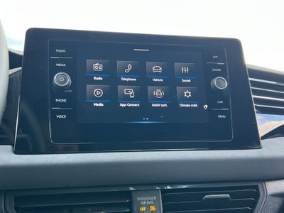 2025 Volkswagen Jetta SE