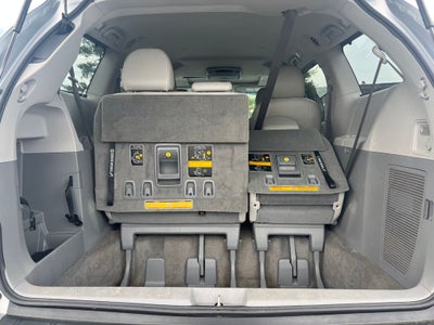 2014 Toyota Sienna XLE