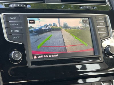 2017 Volkswagen Golf R DCC & Navigation 4Motion