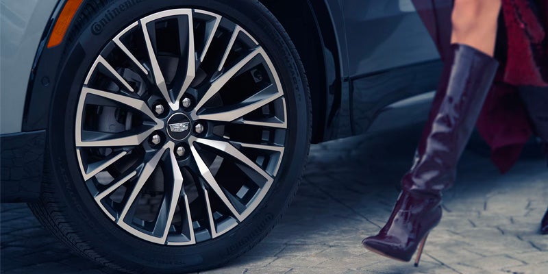 2025 Cadillac XT4 exterior wheels